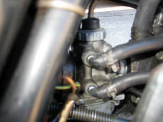 キャブレター右側 キャブレター右側