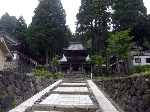 宝慶寺への参道