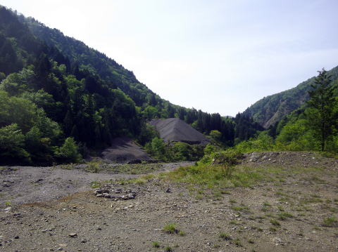 面谷鉱山ズリ山
